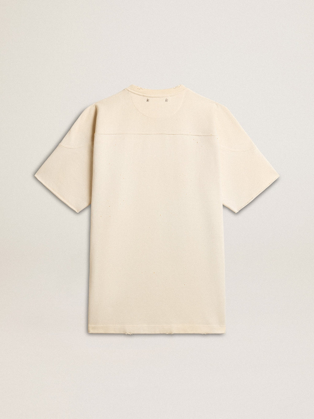 Men's cotton T-shirt in vintage white with raw edge on the front