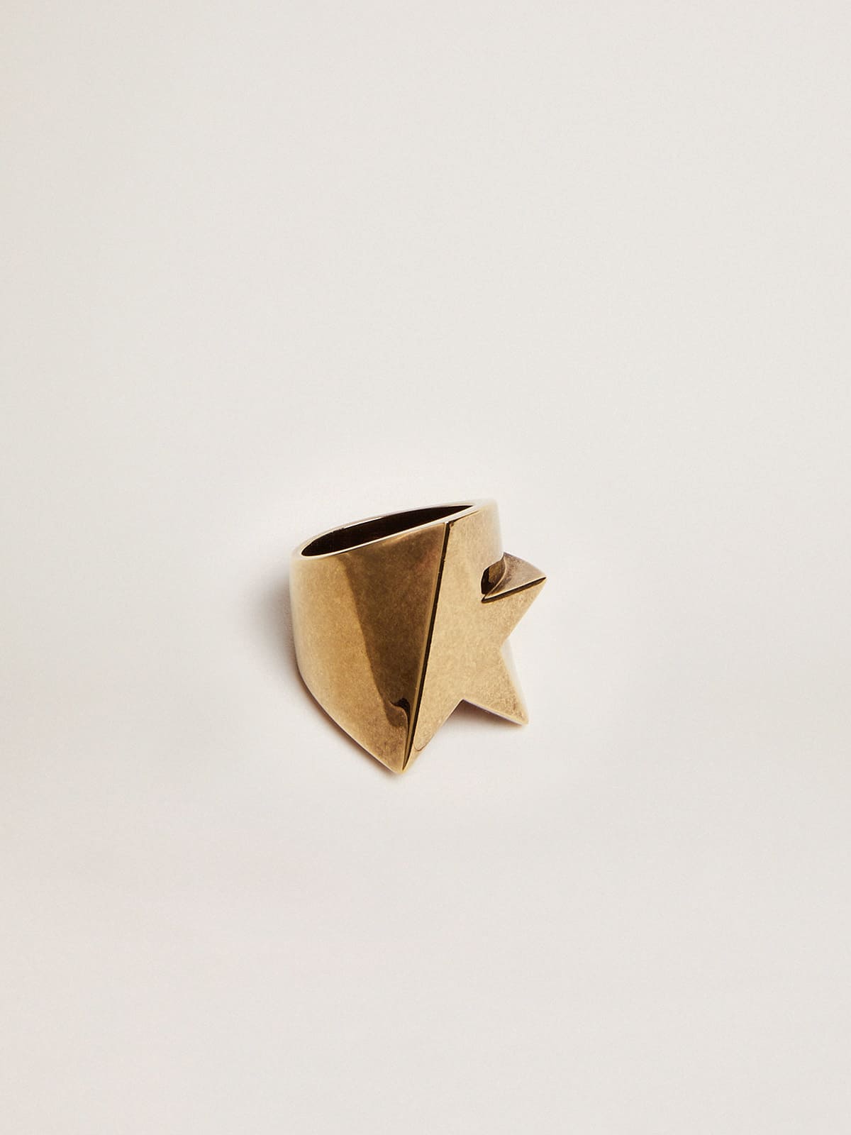 Ring in antique gold color| Golden Goose