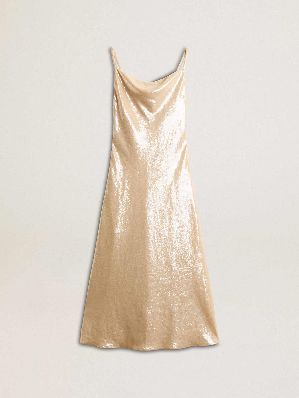 Sleep dress in parchment-colored sequins